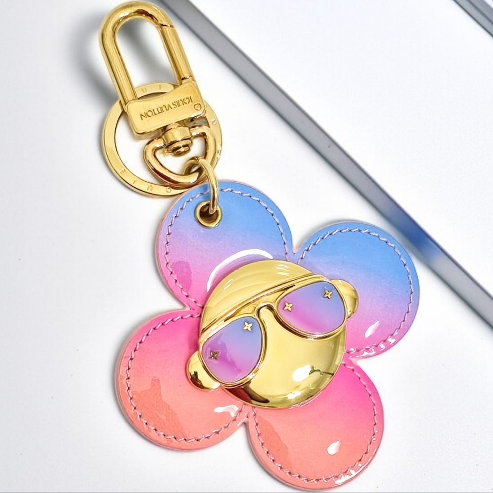 ✨️Authentic Louis Vuitton Porte Cles Vivienne Bag Charm